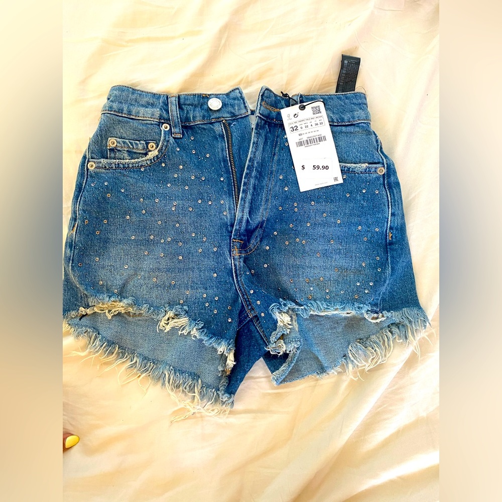 NWT Zara shorts Jean